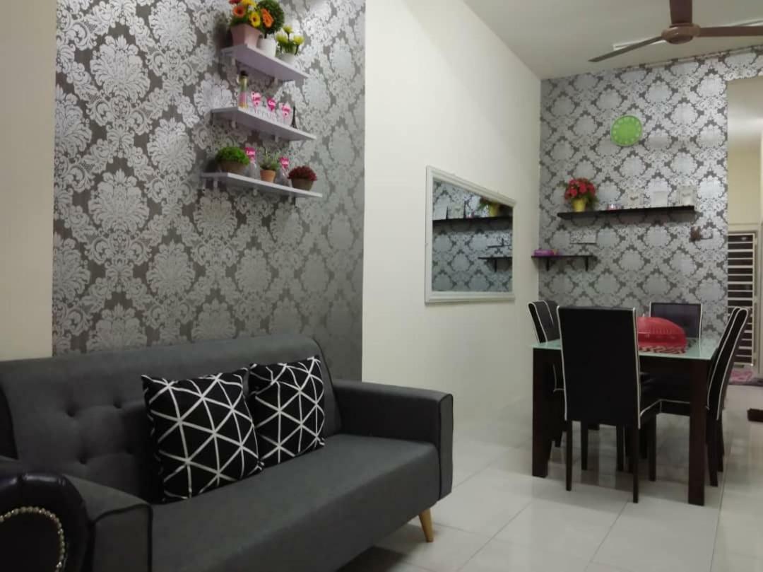Zah'Ra Homestay Kuala Lipis Dış mekan fotoğraf